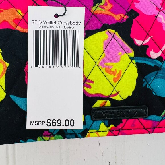 Vera Bradley RFID Wallet Crossbody Hilo Meadow Floral - Picture 4 of 5